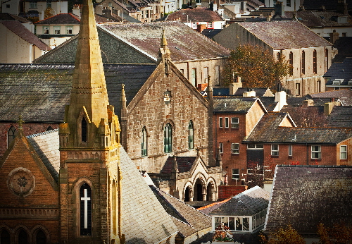 1 Brinley Williams - Addoldai