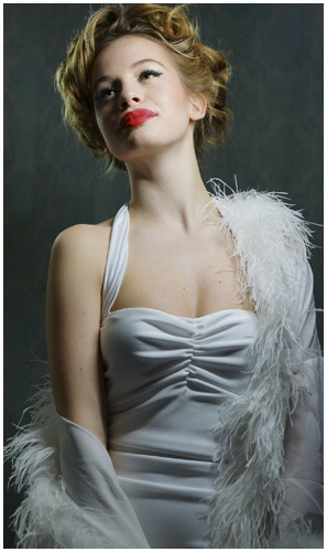 3 Gareth Jones - Lipstick 3 Gareth Jones - Lipstick