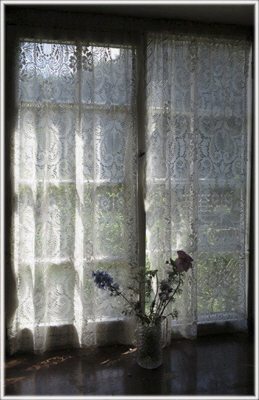 C Curtained Window - Val Cressman