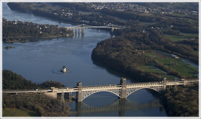 C Y Ddwy Bont - Gwynant Pierce